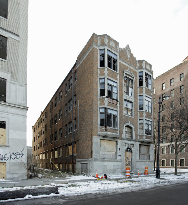 Bonita Square in Detroit, MI - Foto de edificio