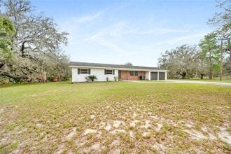 22820 Sorrento Ave. in Sorrento, FL - Building Photo - Building Photo