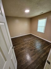 2821 Club Plaza Rd in Raleigh, NC - Foto de edificio - Building Photo