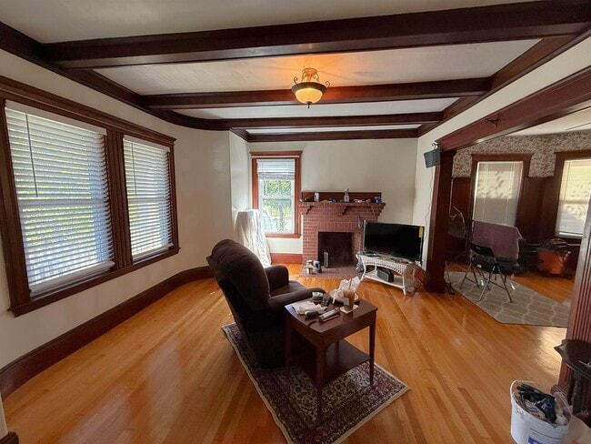 76 Powder House Blvd, Unit 1