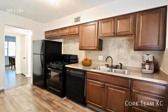 4128 Roanoke Rd in Kansas City, MO - Building Photo - Building Photo