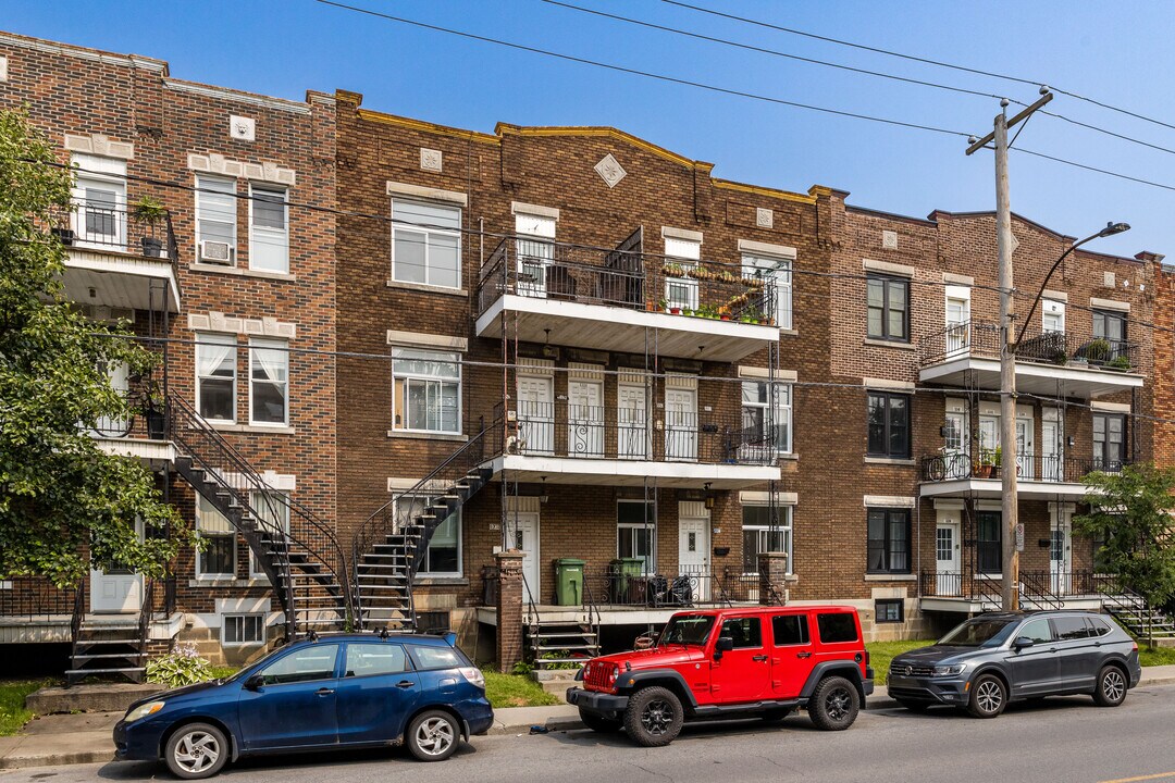 5324-5334 Bannantyne St in Montréal, QC - Building Photo