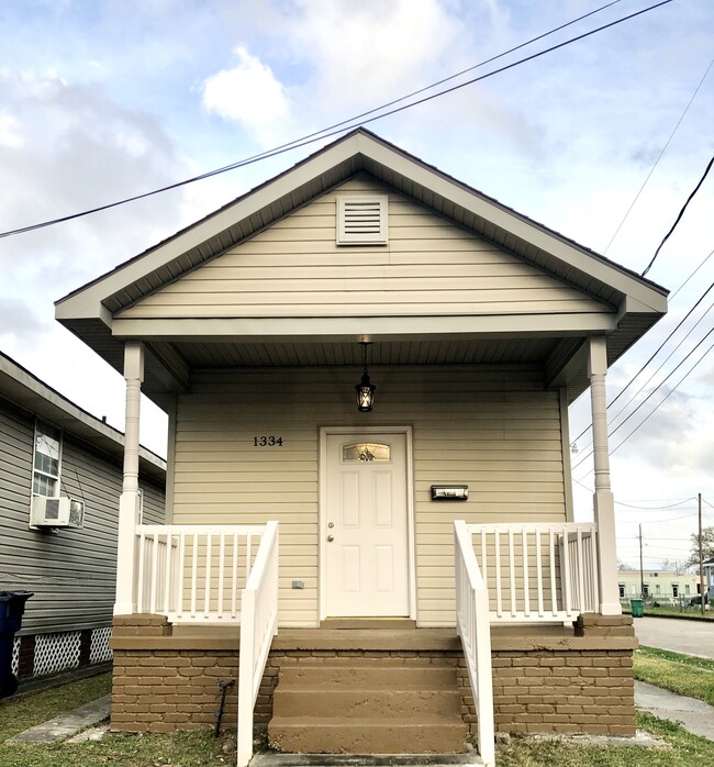 property at 1334 Monroe St