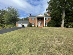 156 Scottsmill Rd in Madison Heights, VA - Building Photo - Building Photo