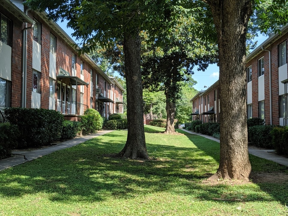 Station Square Apartments in Atlanta, GA - Building Photo