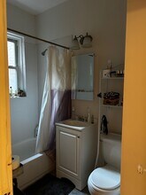 396 Pleasant St, Unit A2-4 in Malden, MA - Building Photo - Building Photo