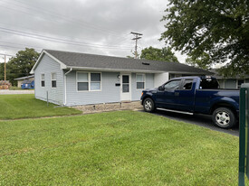 113 Hope Dr, Unit A in Upland, IN - Building Photo