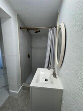 2796 SW 34th Ct in Miami, FL - Building Photo - Building Photo