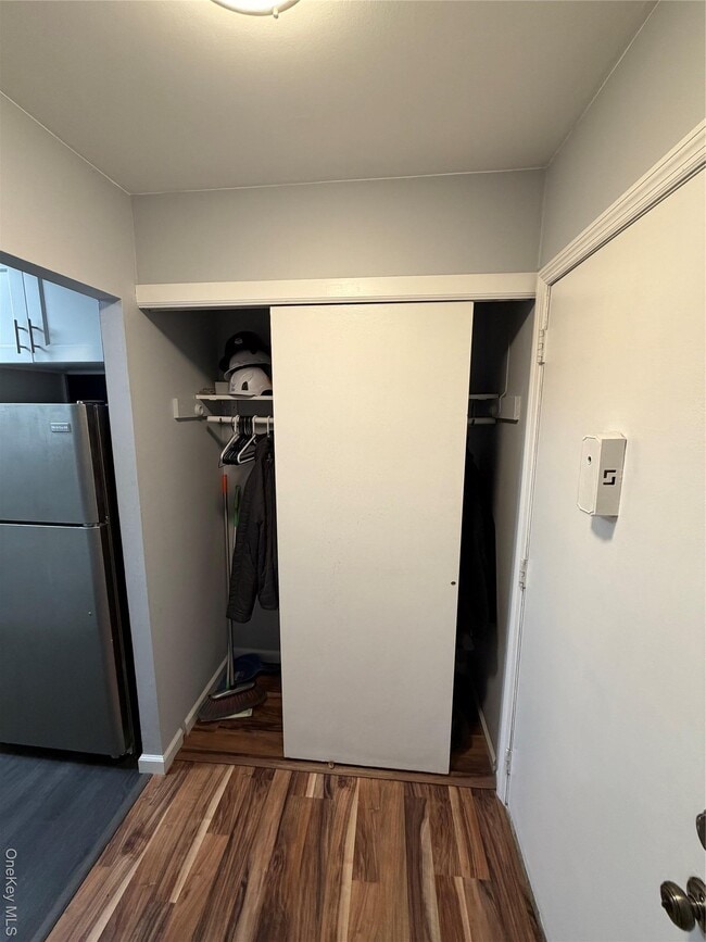 15 Club House Dr in Fishkill, NY - Building Photo - Building Photo