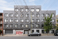 924  Metropolitan Avenue in Brooklyn, NY - Building Photo - Building Photo