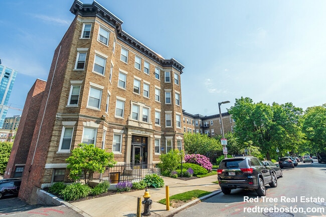 107 Queensberry St in Boston, MA - Building Photo - Building Photo