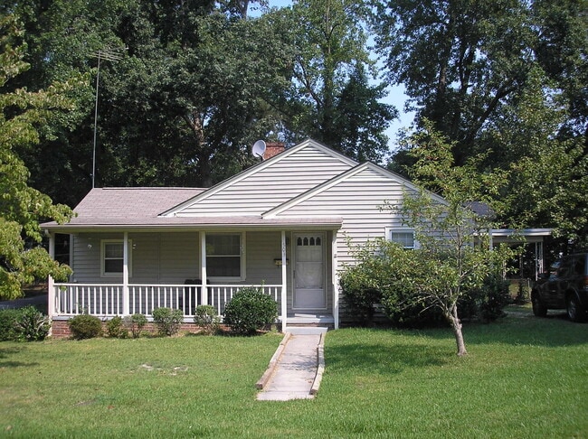 503 E Vance St in Fuquay Varina, NC - Building Photo - Building Photo