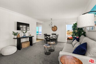 457 Coast Blvd in San Diego, CA - Building Photo - Building Photo