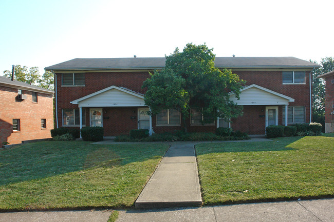 1630 Alexandria Dr in Lexington, KY - Building Photo - Building Photo