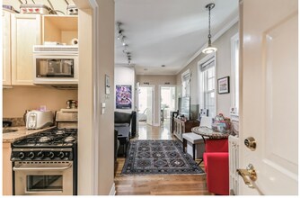 60 Myrtle St in Boston, MA - Building Photo - Building Photo