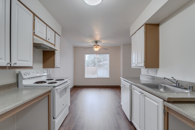Jefferson Place Apartments in Woodland, WA - Building Photo - Interior Photo