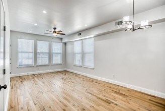 4916 San Jacinto St-Unit -4914.5 in Dallas, TX - Building Photo - Building Photo