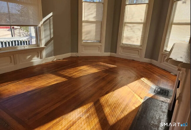 76 Lincoln St in Meriden, CT - Building Photo - Building Photo