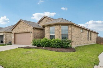 1100 Blooming Prairie Trail in Fort Worth, TX - Building Photo - Building Photo