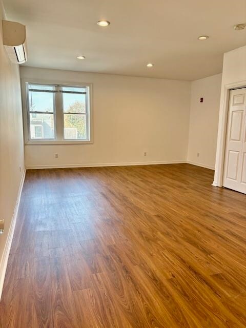 525 BROADWAY-Unit -4 in Bayonne, NJ - Building Photo - Building Photo