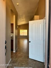 1041 E Silverwood Dr in Phoenix, AZ - Building Photo - Building Photo
