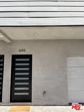 644 N Manhattan Pl in Los Angeles, CA - Building Photo - Building Photo