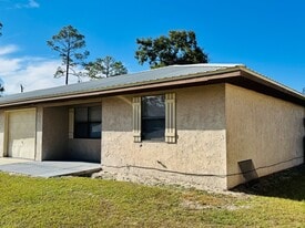 3851 NW Archer St, Unit 102 in Lake City, FL - Building Photo