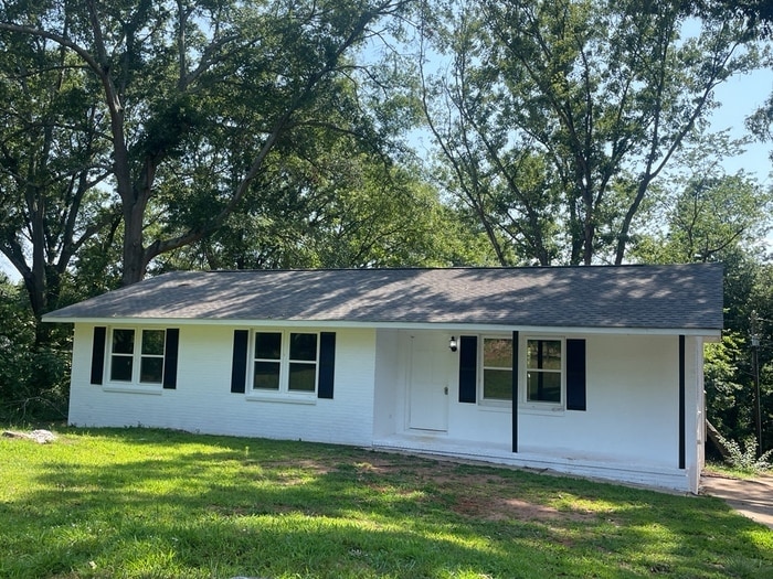 113 Pine St in Anderson, SC - Building Photo
