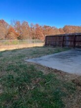 16318 Holy Cross Ln in St. Robert, MO - Building Photo - Building Photo