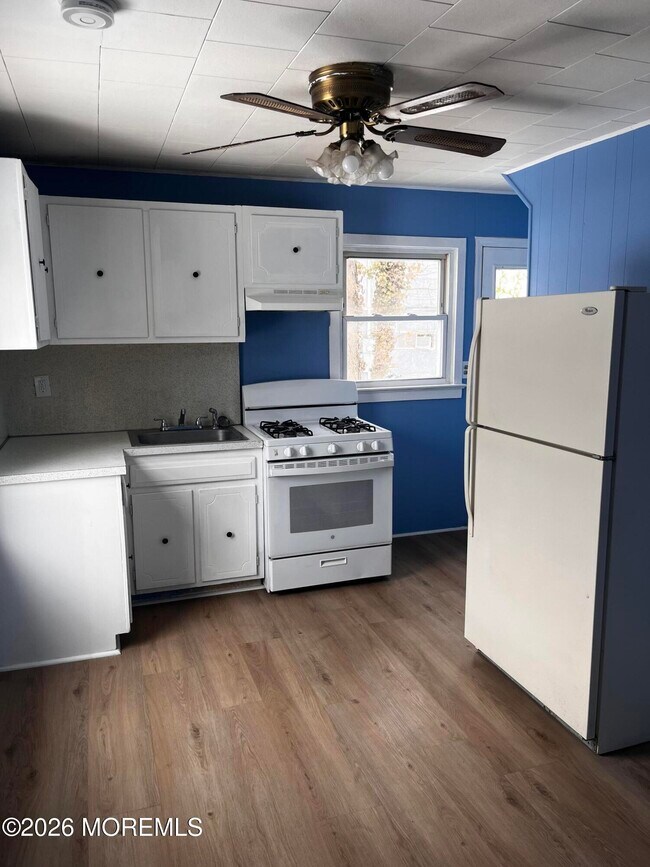 1033 Atlantic City Blvd in Berkeley Township, NJ - Building Photo - Building Photo