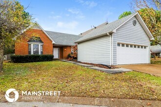 1160 Hunter's Lake Dr in Memphis, TN - Building Photo - Building Photo