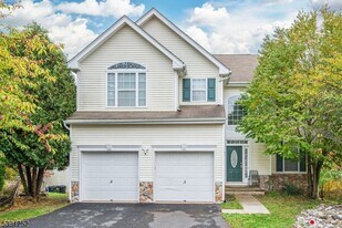 3 Green Hill Rd in Hackettstown, NJ - Building Photo
