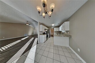 5796 Shoal Creek Dr in Douglasville, GA - Building Photo - Building Photo