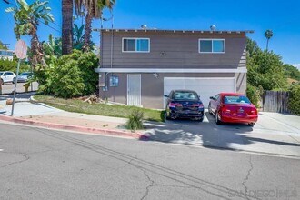 5301 Prosperity Ln in San Diego, CA - Building Photo - Building Photo