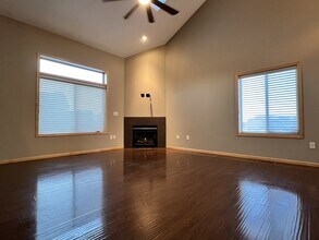 1765 Sara Ct in North Liberty, IA - Building Photo - Building Photo