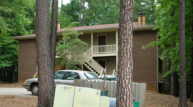 920 Hearthridge Rd in Raleigh, NC - Building Photo - Building Photo