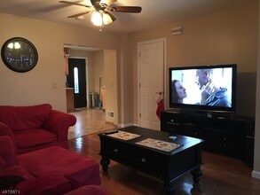 503 Downer St in Westfield, NJ - Building Photo - Building Photo