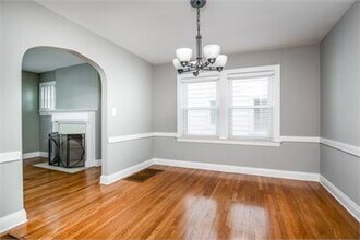 304 Fairlawn Rd in Louisville, KY - Building Photo - Building Photo