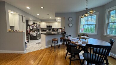 154 Wiswall Rd in Newton, MA - Building Photo - Building Photo