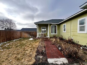 2501 N Water St in Ellensburg, WA - Building Photo - Building Photo