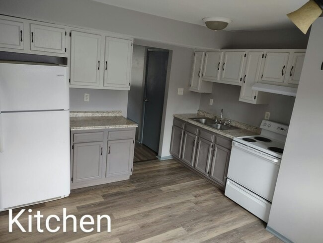 property at 1950 Warren St