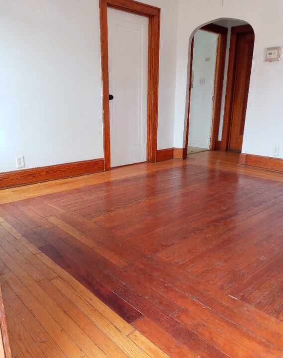 1210 Erie St in Racine, WI - Building Photo