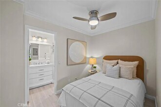 101 Scholz Plaza in Newport Beach, CA - Building Photo - Building Photo