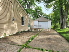 2461 Briner Ave in Akron, OH - Building Photo - Building Photo