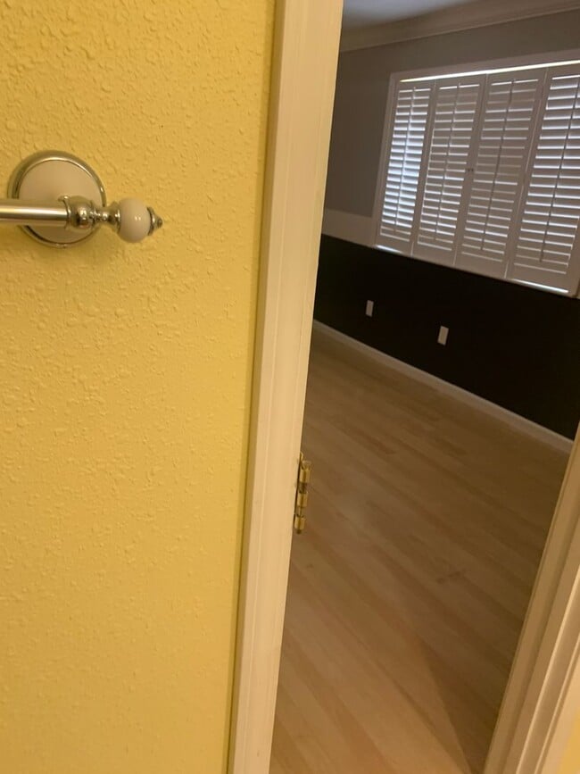 property at 14366 Bethany Cir