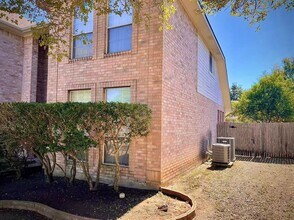 18017 Dansworth Dr in Pflugerville, TX - Building Photo - Building Photo