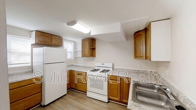 2419 E Monument St in Colorado Springs, CO - Building Photo - Building Photo