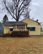 2023 Ardmore Dr in Ferndale, MI - Building Photo