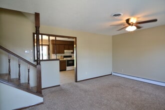 715 Erin Pl, Unit 715 Erin Place in Kirksville, MO - Foto de edificio - Building Photo