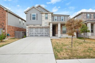 109 Pilsener Pass in Austin, TX - Building Photo